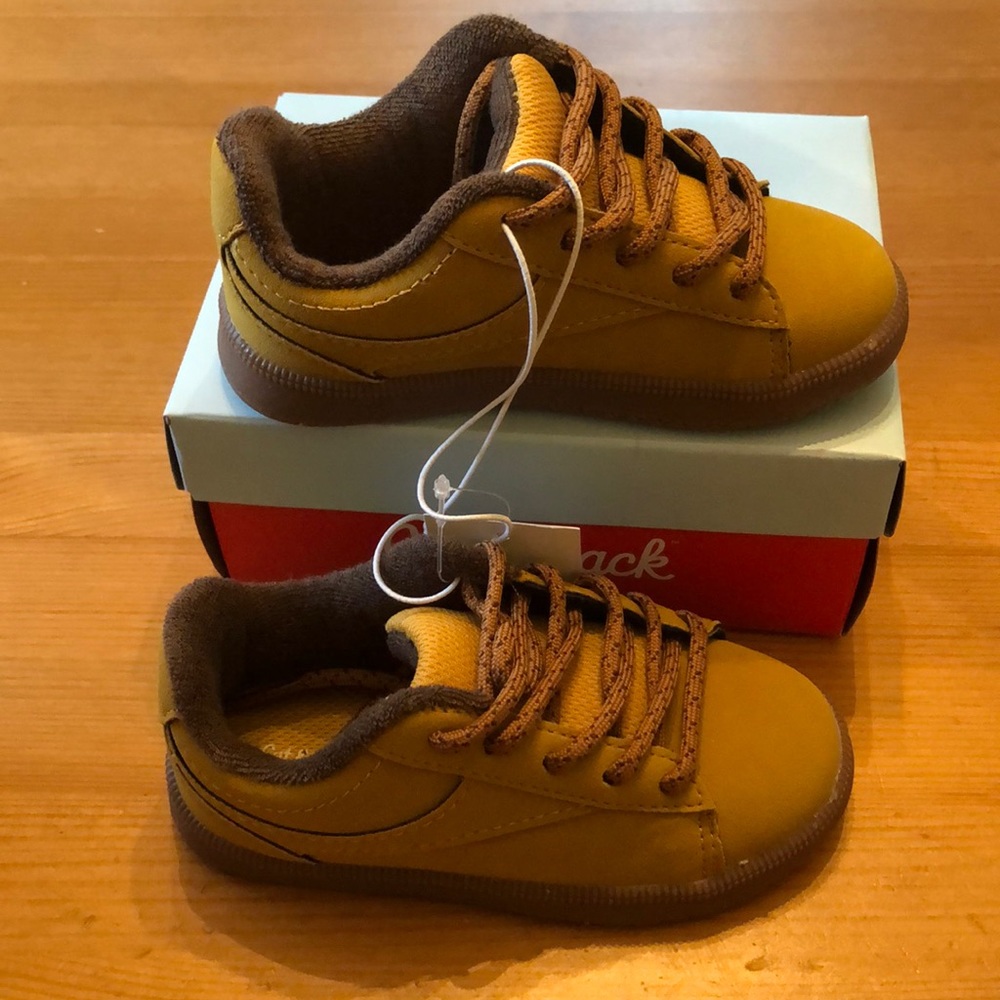 NIB Cat & Jack Mustard-colored shoes